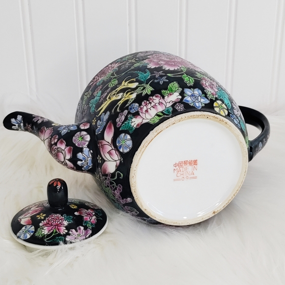 Vintage Teapot - Picture 4 of 4